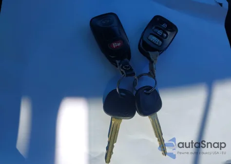 2016 Hyundai Elantra Se из США, поврежденный, VIN 5NPDH4AE8GH704939